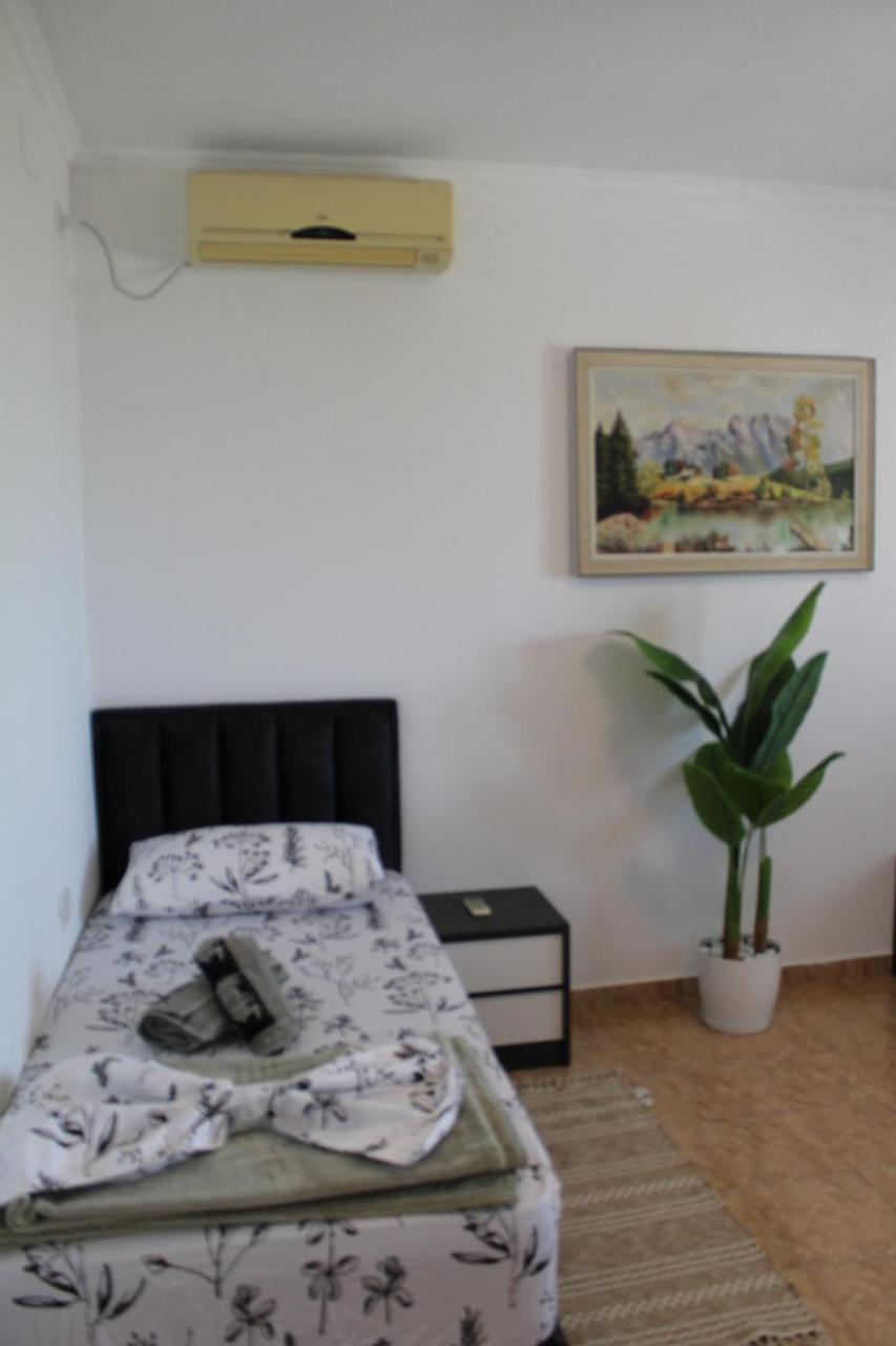 Homebythelake-shiroke Hébergement de vacances *