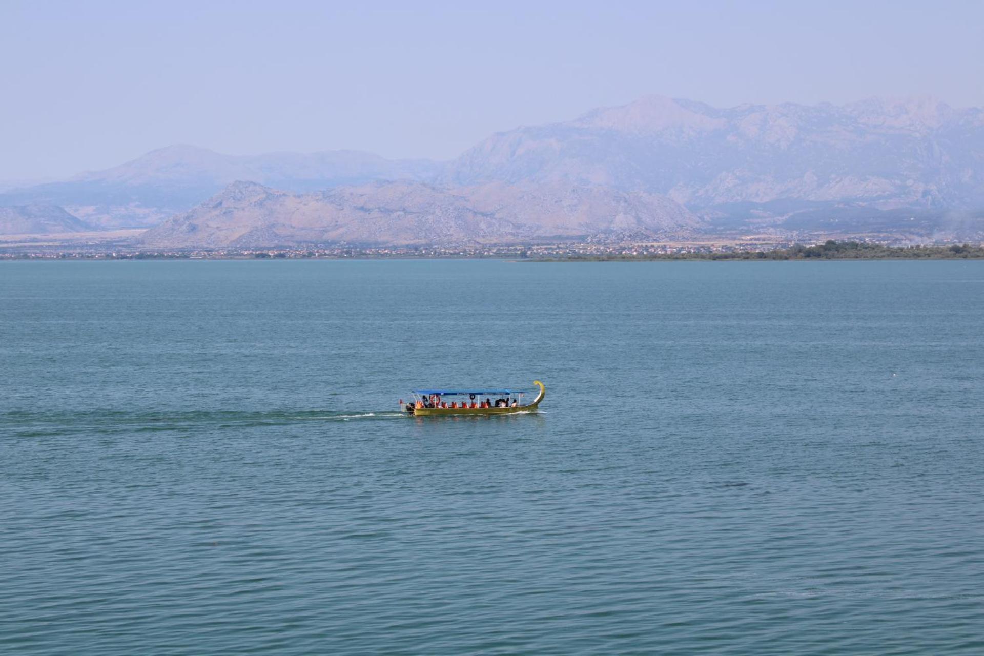 Homebythelake-shiroke Hébergement de vacances